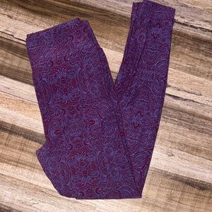 LuLaRoe Women's Leggings in Purple & Red Pattern